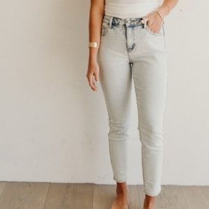 Carly Jean Los Angeles Mason Skinny Jean Size 7